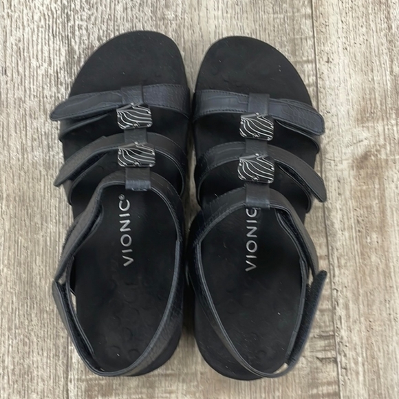 Vionic Orthaheel Amber Snake Women's Black Adjustable Strap Sandal sz 7M #3003 - Picture 2 of 7